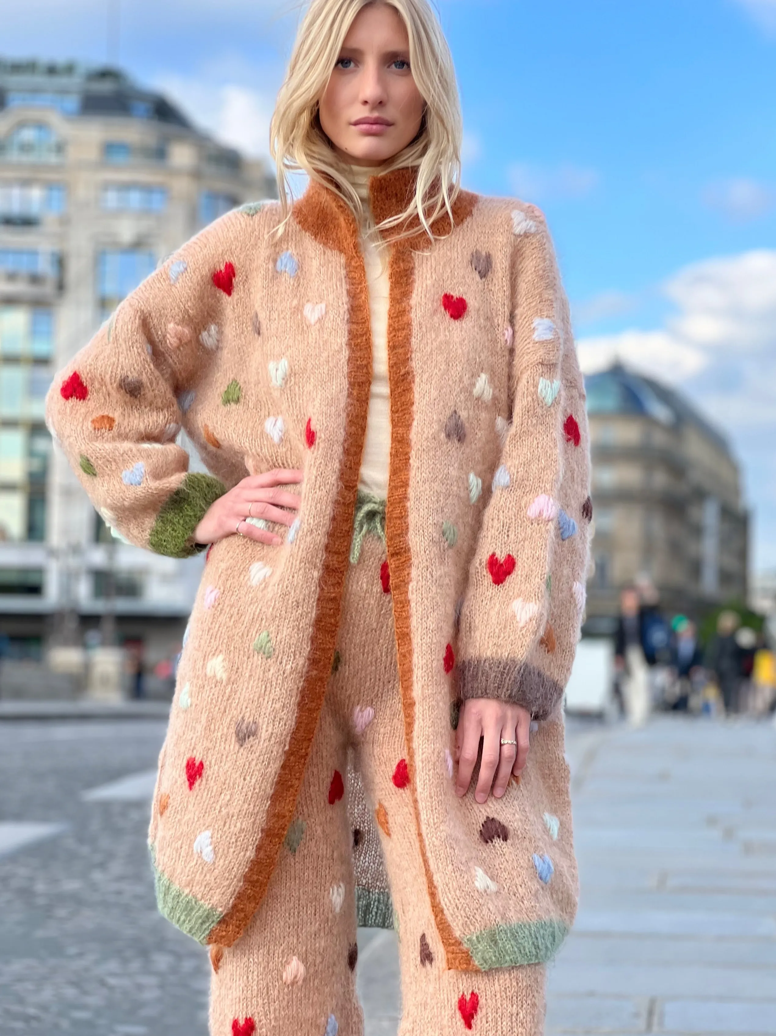 Rose Carmine COAT MON AMOUR BEIGE- Coats