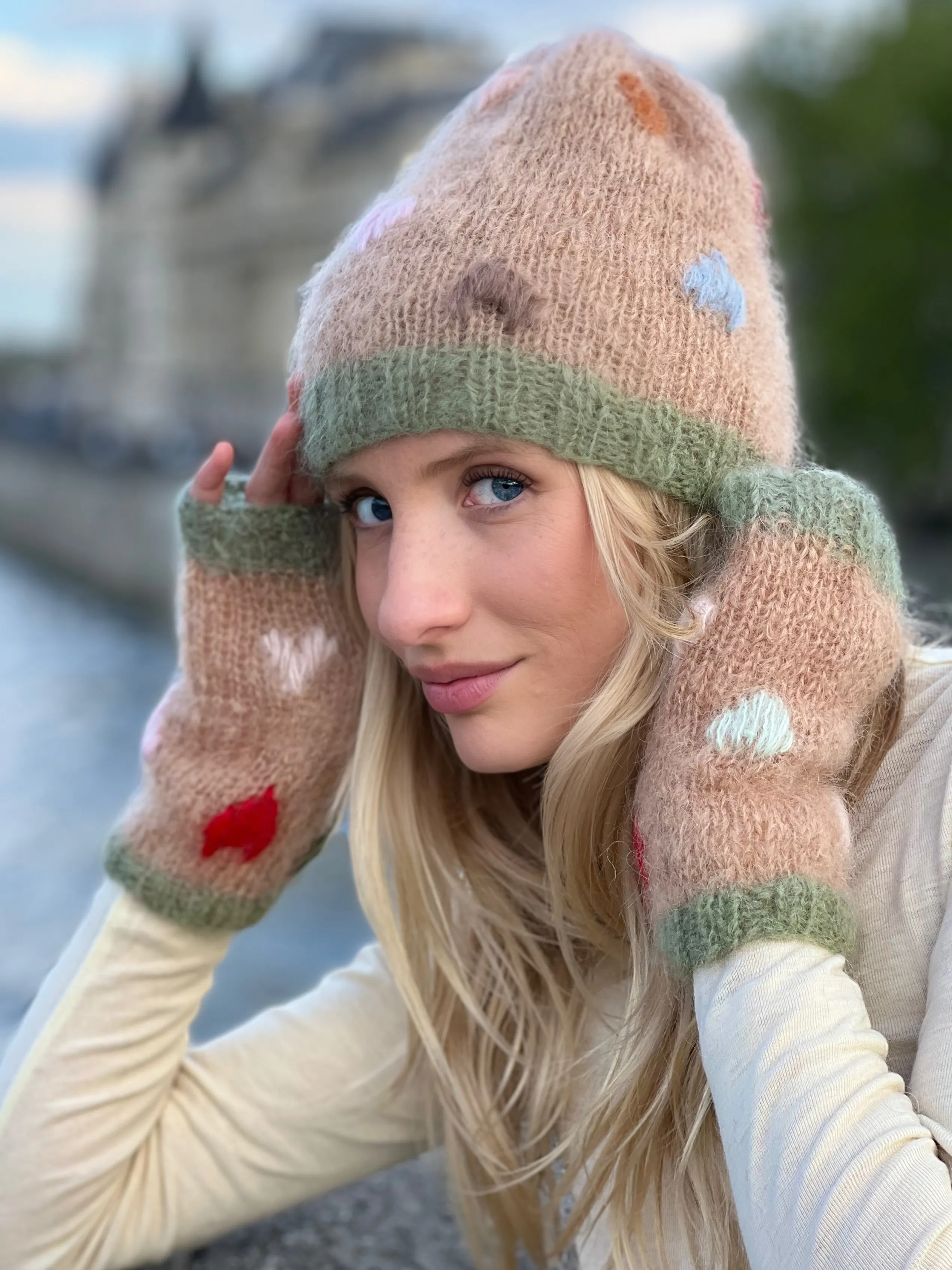 Rose Carmine HAT & MITTENS MON AMOUR BEIGE- Accessories